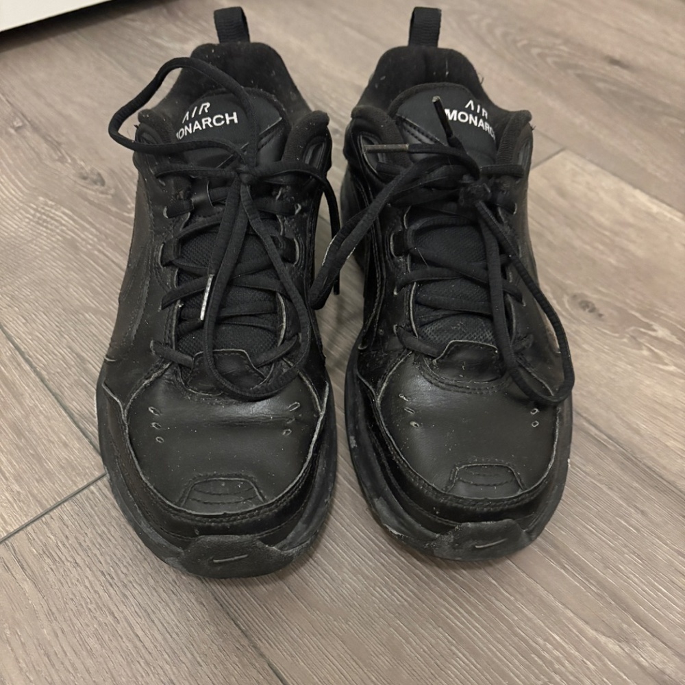 Nike |Air Monarch IV 415445-001 Walking Running Shoes Black Sneaker Men's Size 9